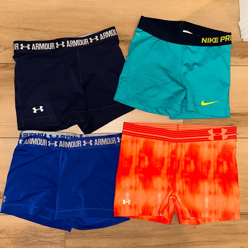 Bundle of 4 Small Compression Shorts Nike Under Armour